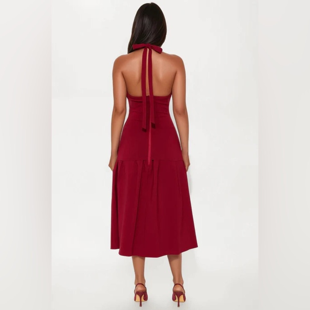 **NEW FASHION NOVA DRESS** - Picture 3 of 4